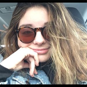 Meet your Posher, Emma